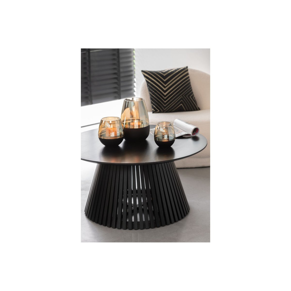 Table basse ronde en bois de manguier - VALERIE noir, HELLIN, DEPUIS 1862