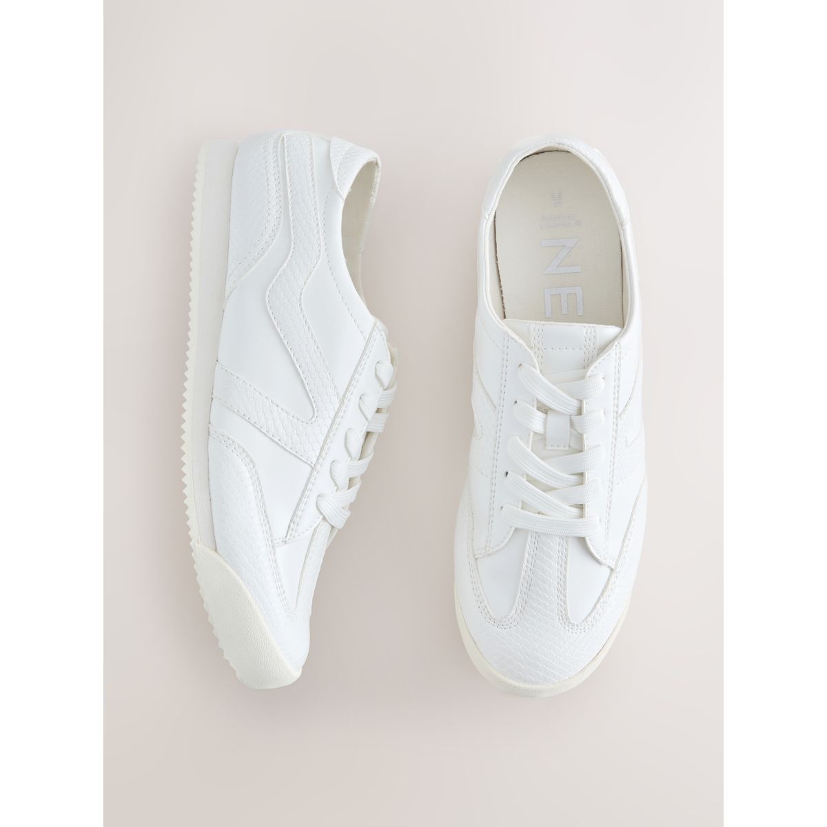 Baskets à lacets et rayures forever comfort® blanc, NEXT