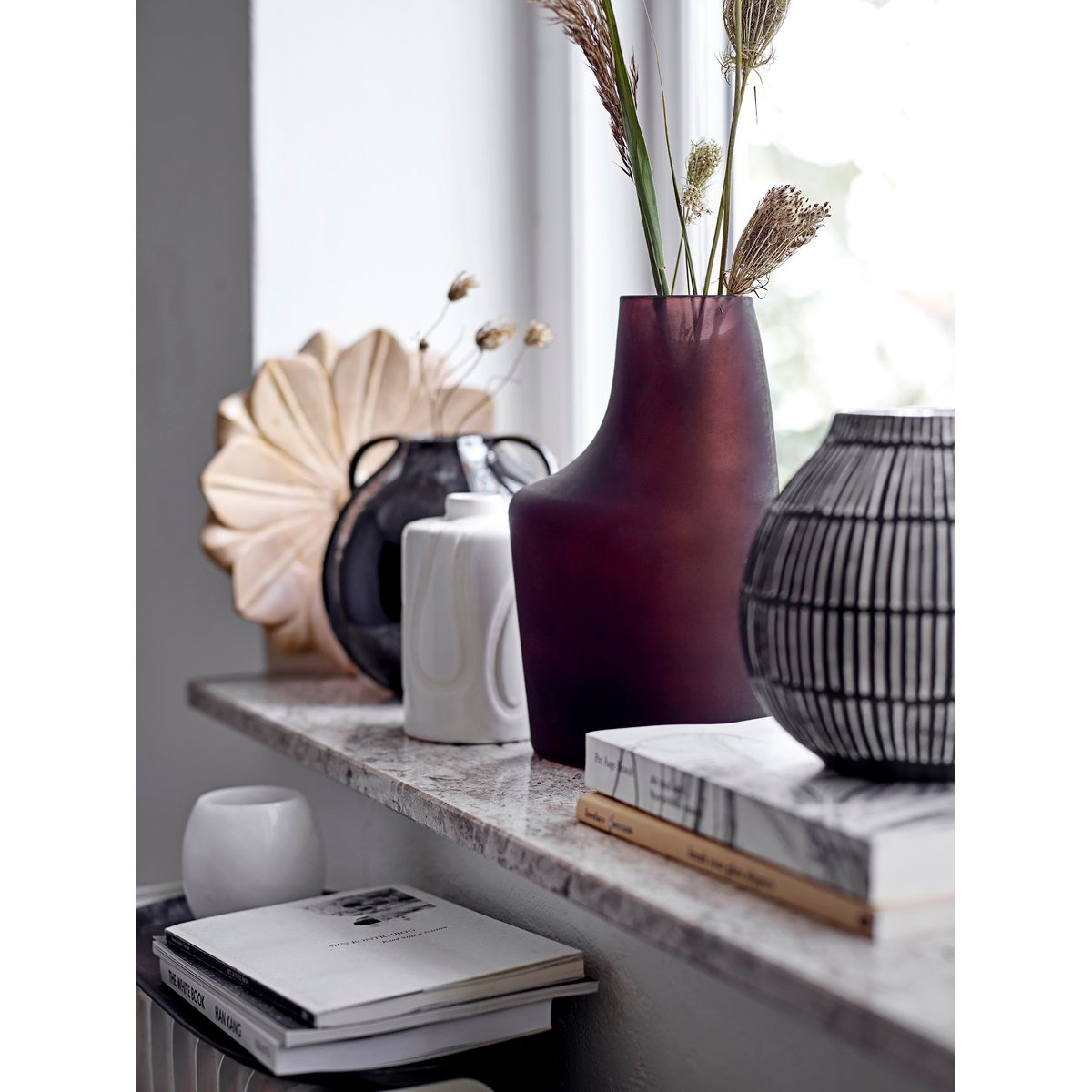 Plateau en marbre Evi marron, BLOOMINGVILLE