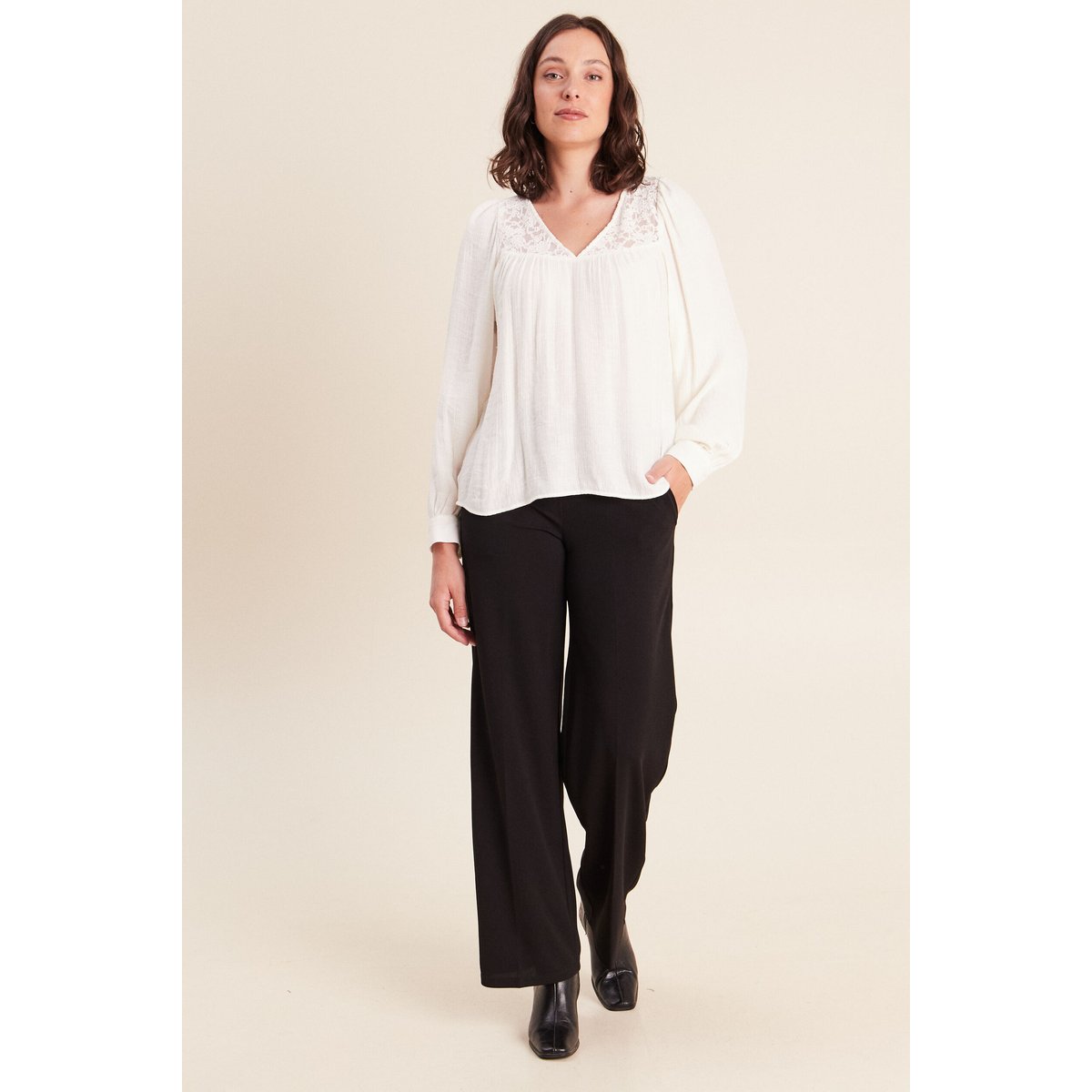 Chemise ample col v manches longues ecru, BREAL