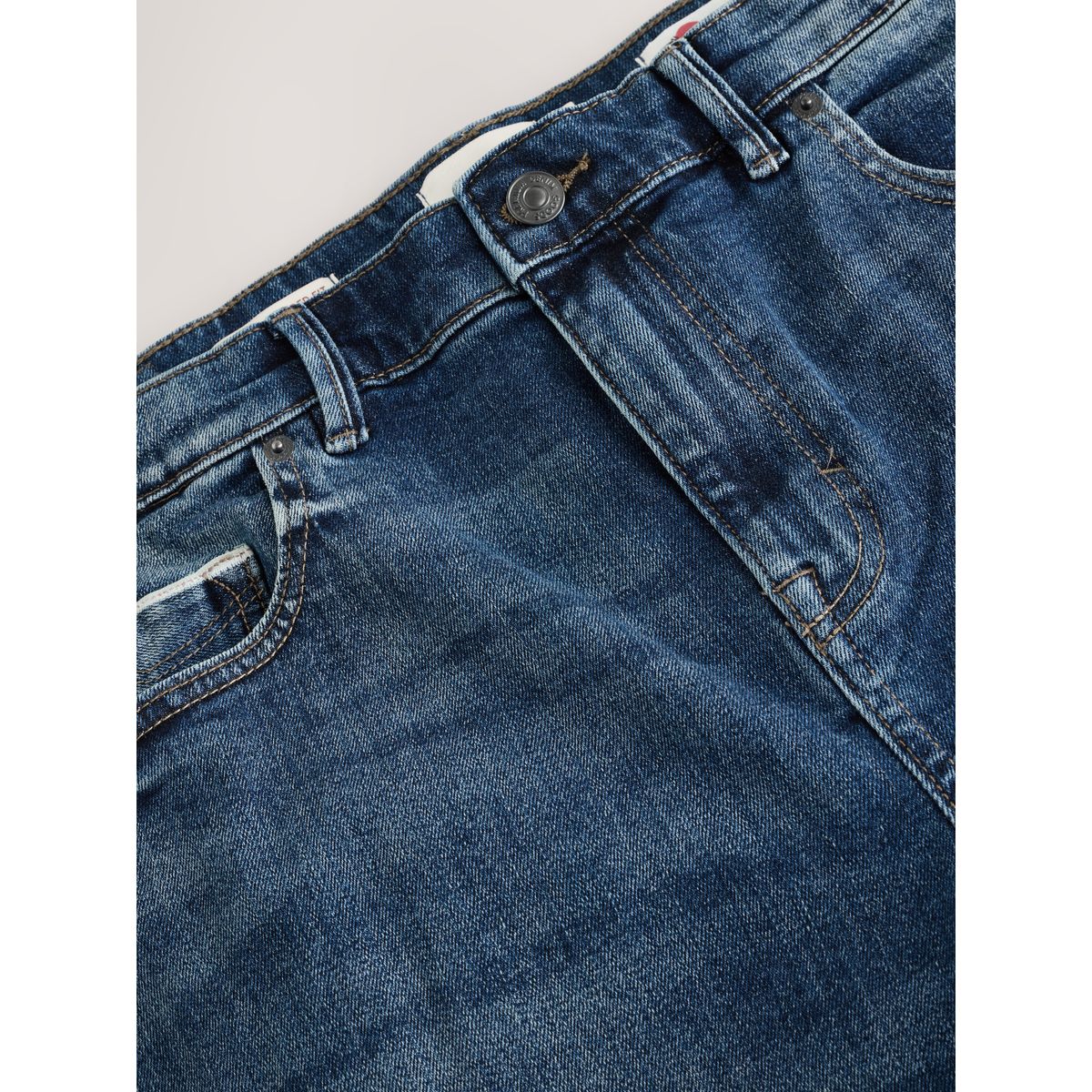 Jean en denim surpiqué japonais Signature bleu moyen, NEXT