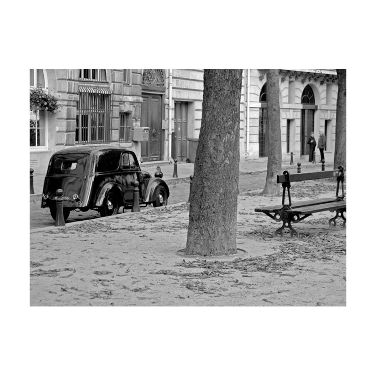 Papier peint intissé panoramique Ville et Architecture Balade à Paris noir, EDEN