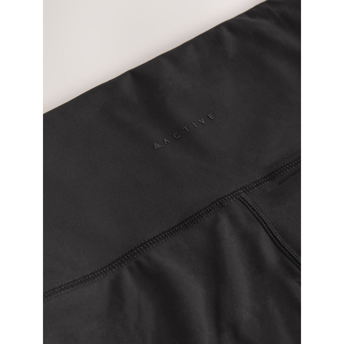 Short cycliste active balance noir, NEXT