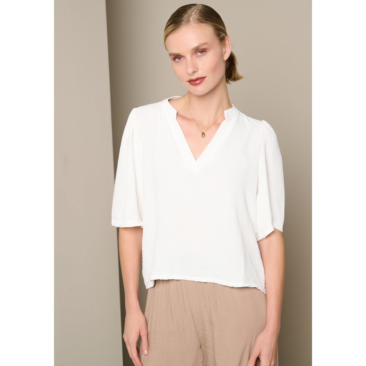 Blouse col v blanc, LOLALIZA