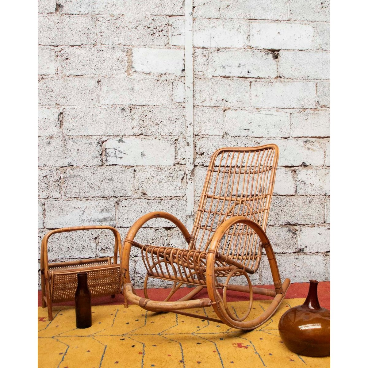 Rocking-chair en rotin clair Alibert N°68 - Bon état bois clair, DEBONGOUT