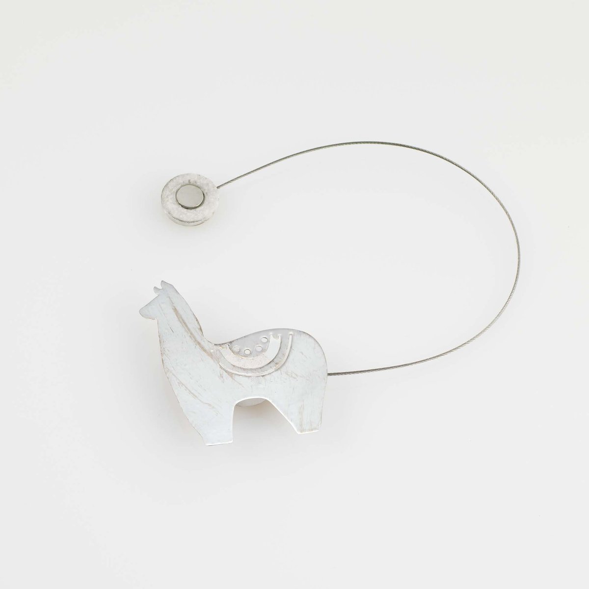 Embrasse aimantee Yzma le lama gris argent, EDEN