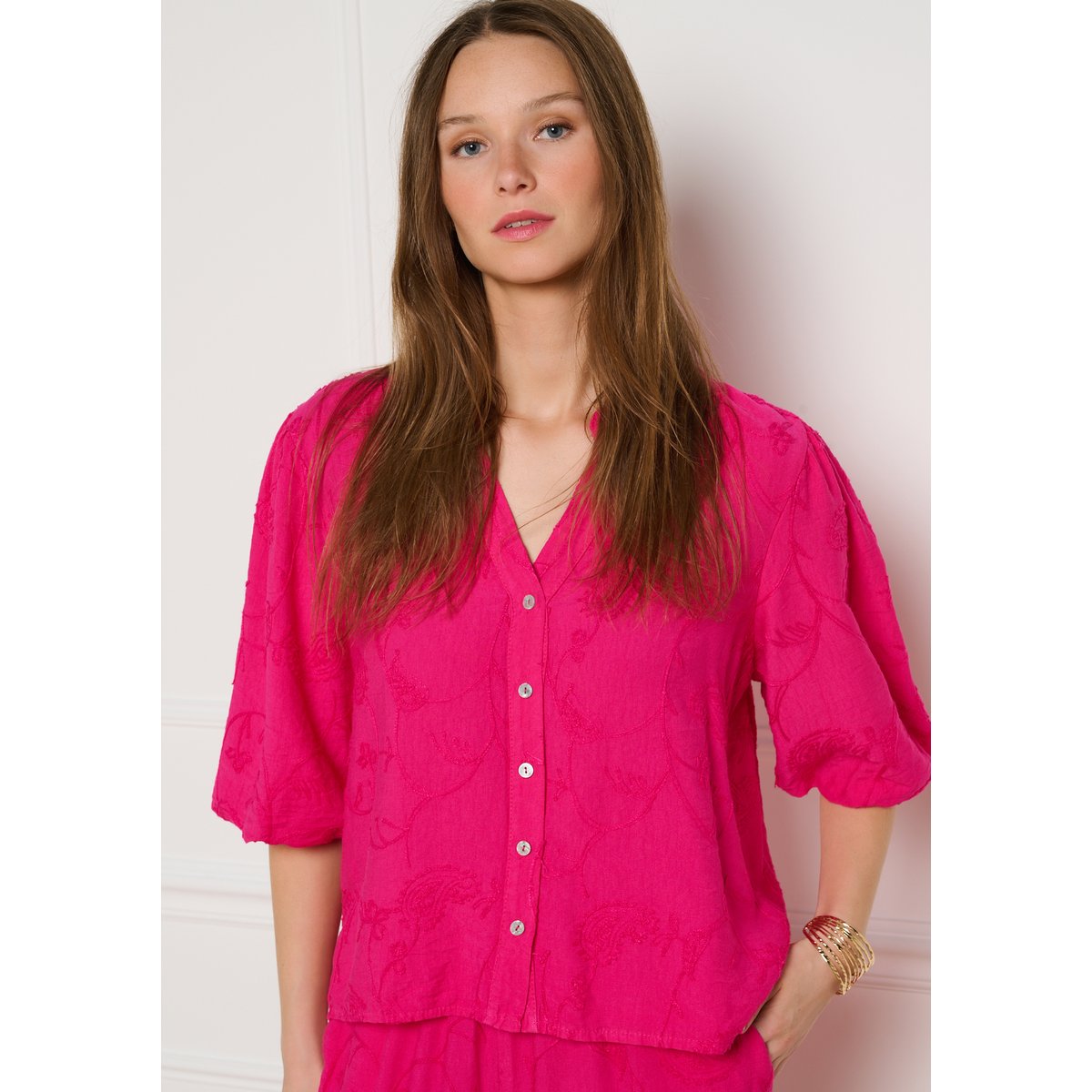 Blouse brodée fluide fuchsia, LOLALIZA