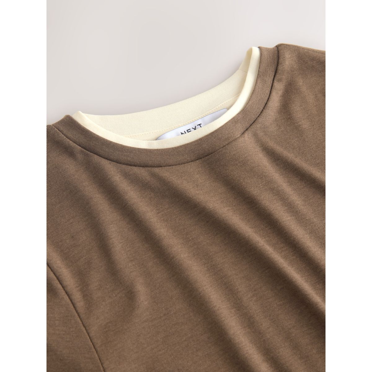 T-shirt ras du cou à manches courtes marron chocolat, NEXT