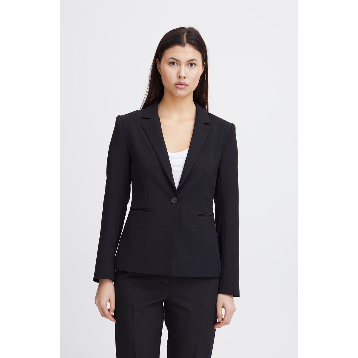 Blazer noir, ICHI