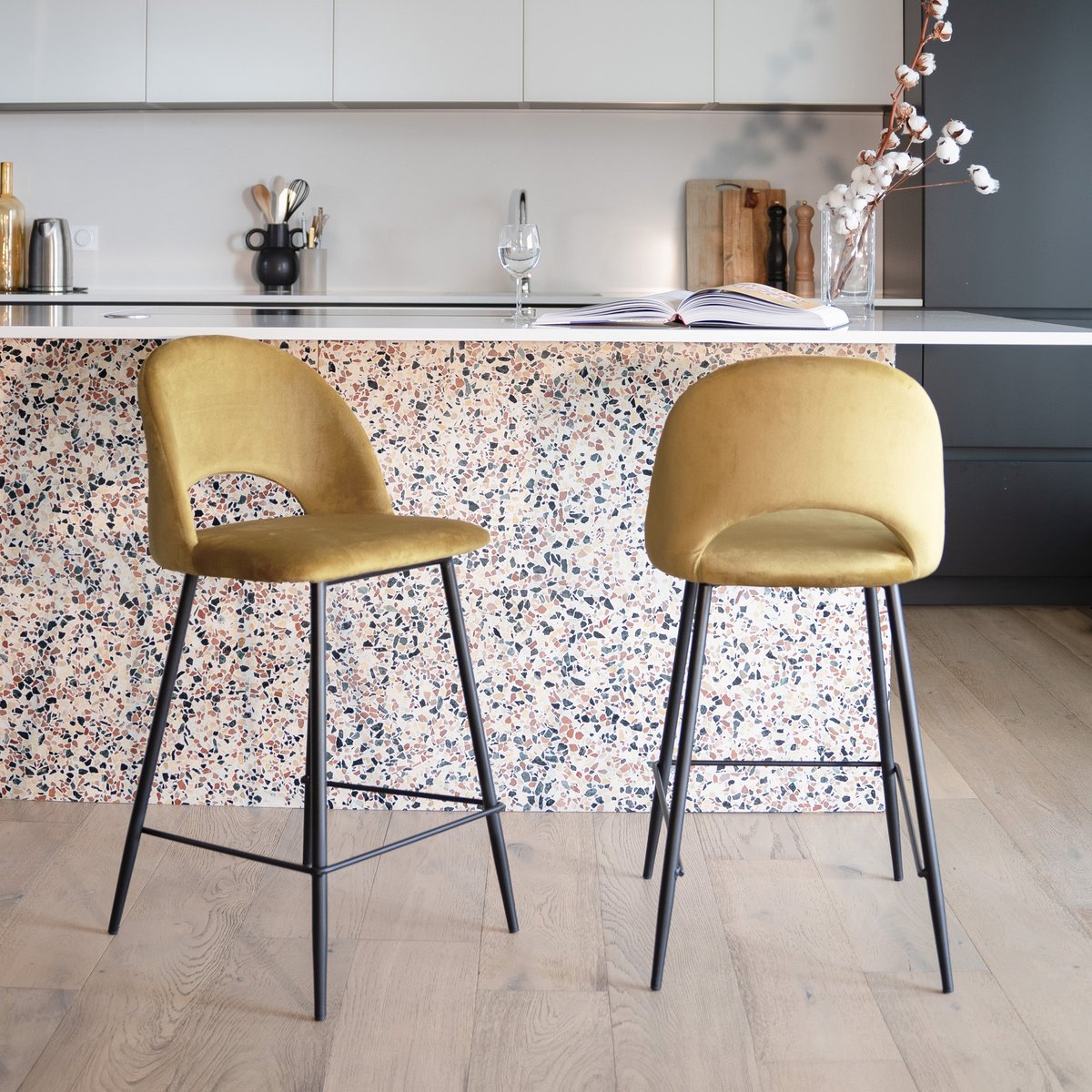 Pack 4 chaises pour îlot central en velours 65 cm - PÉNÉLOPE vert et jaune, MAISON PAVANE