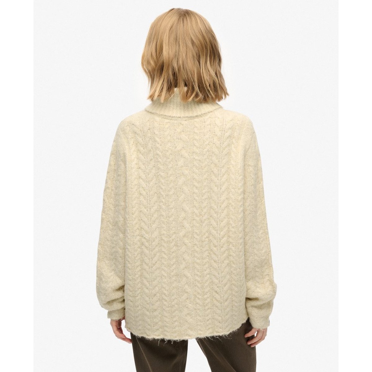 Pull en maille torsadée à col roulé crème, SUPERDRY