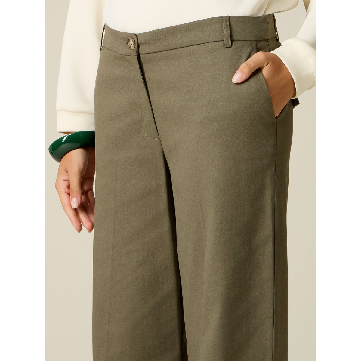 Pantalon palazzo verde militare, OLTRE