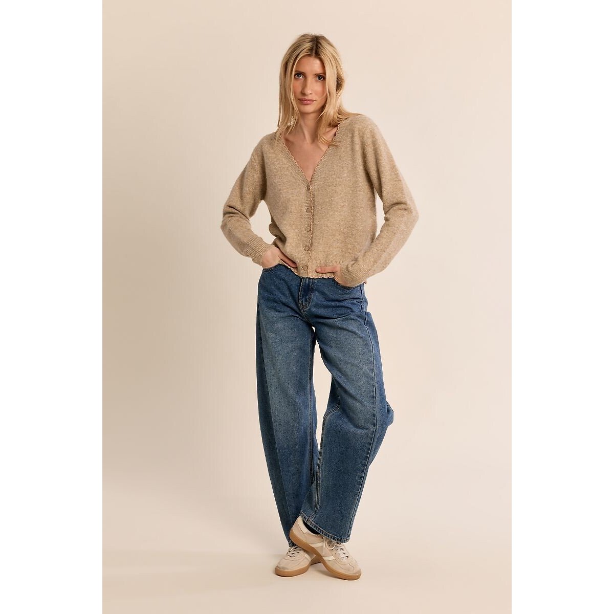 Long Sleeve V-Neck Cardigan beige, MOLLY BRACKEN