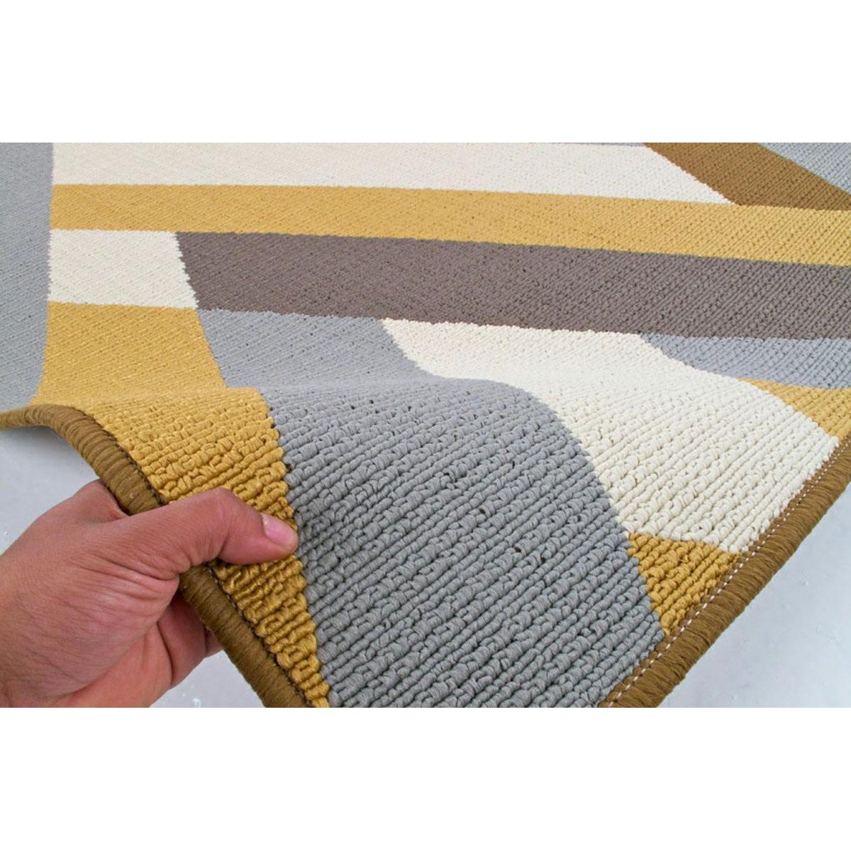 Tapis outdoor et indoor Happy Holiday tissé beige, THEKO