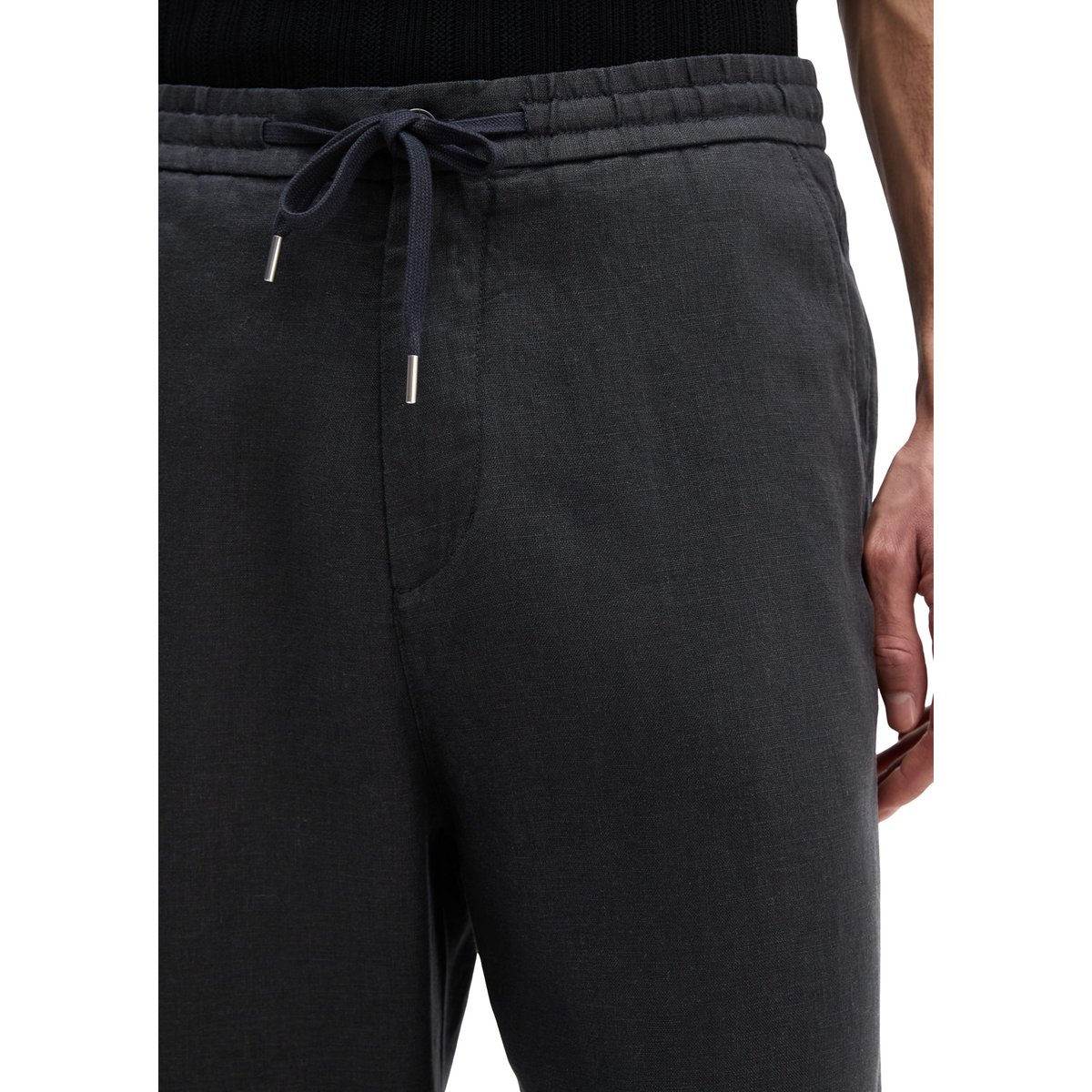 Pantalon Modèle Mossbo Jogger loose en lin fin noir, MARC O'POLO