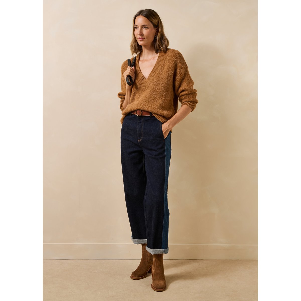 Pull court manches longues col v cognac, LA FEE MARABOUTEE
