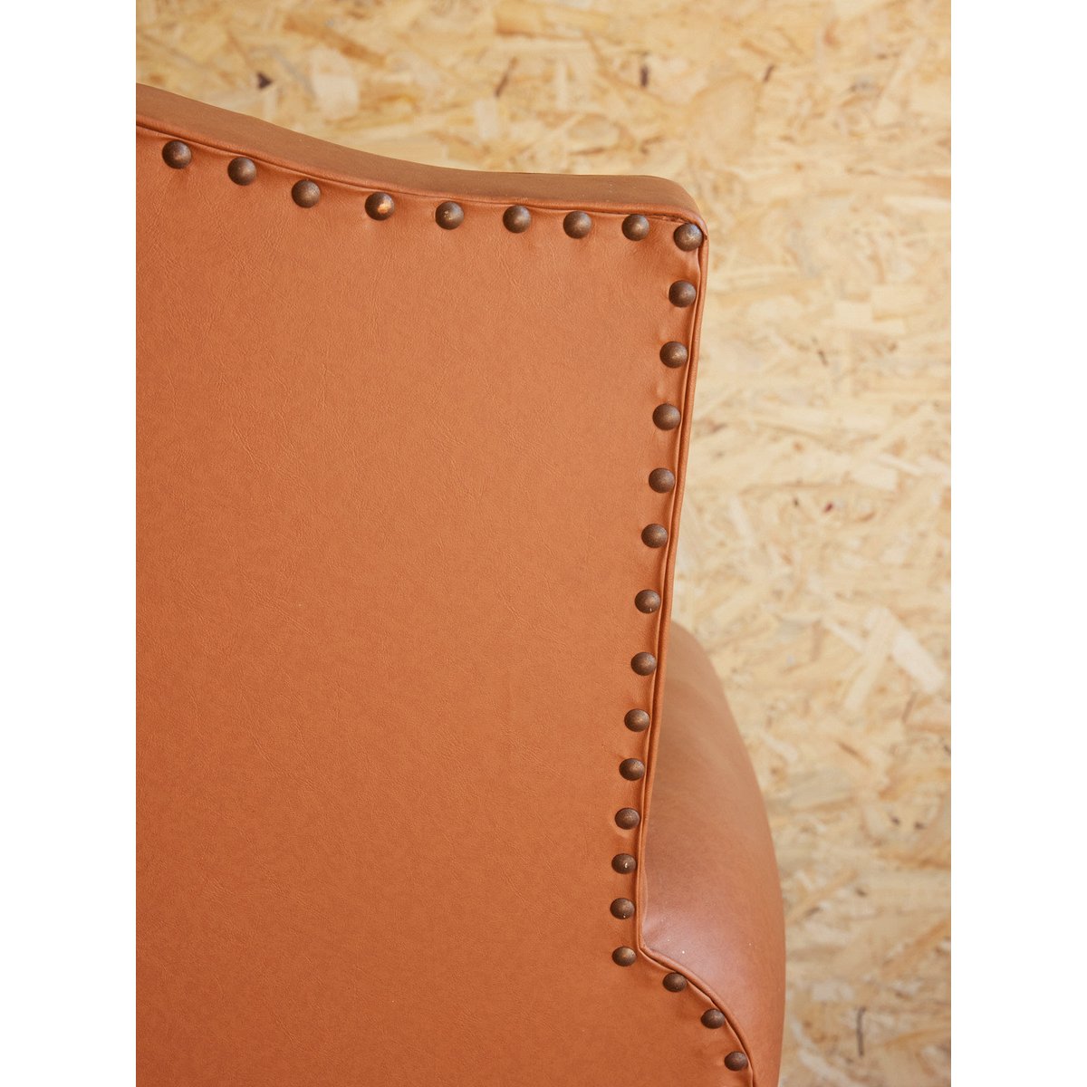 Paire de fauteuils club en cuir Ernest N°963 - Bon état marron, DEBONGOUT