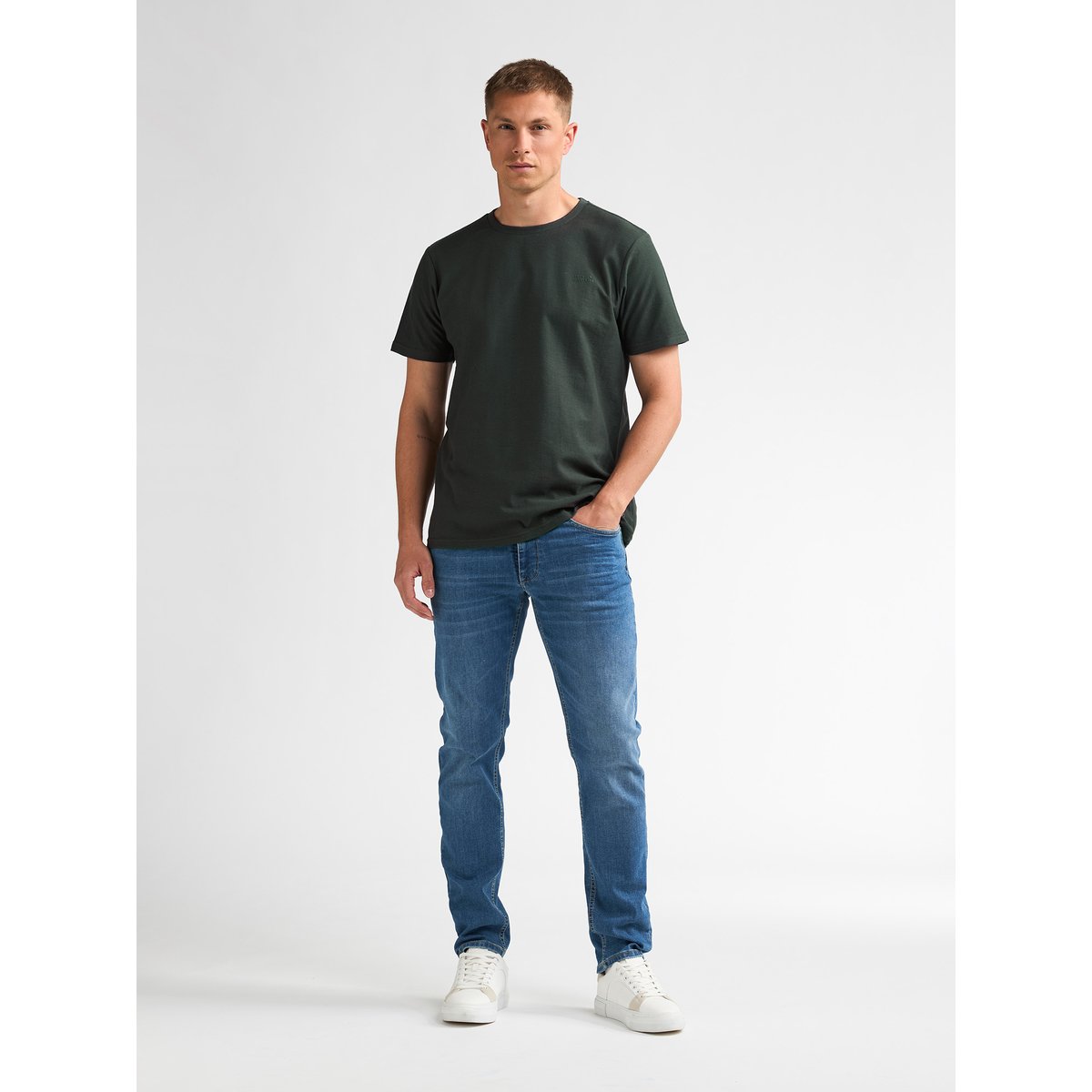 T-shirt à motif chevrons hayden vert deep green, PETROL INDUSTRIES