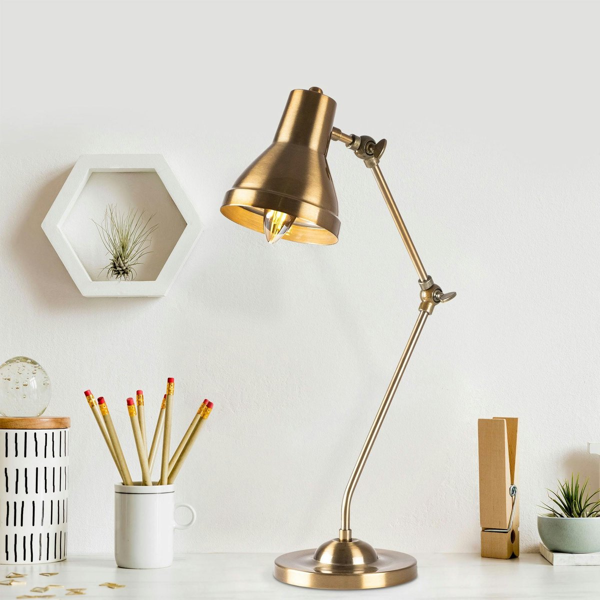 Lampe de bureau articulée vintage, finition dorée SILE doré, PIER IMPORT