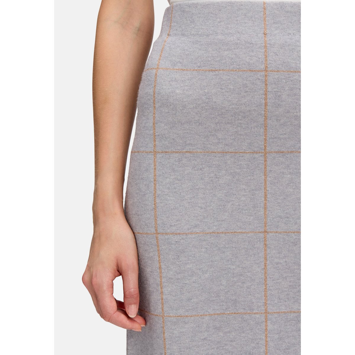 Jupe en maille à motif jacquard patch grey/beige, BETTY BARCLAY