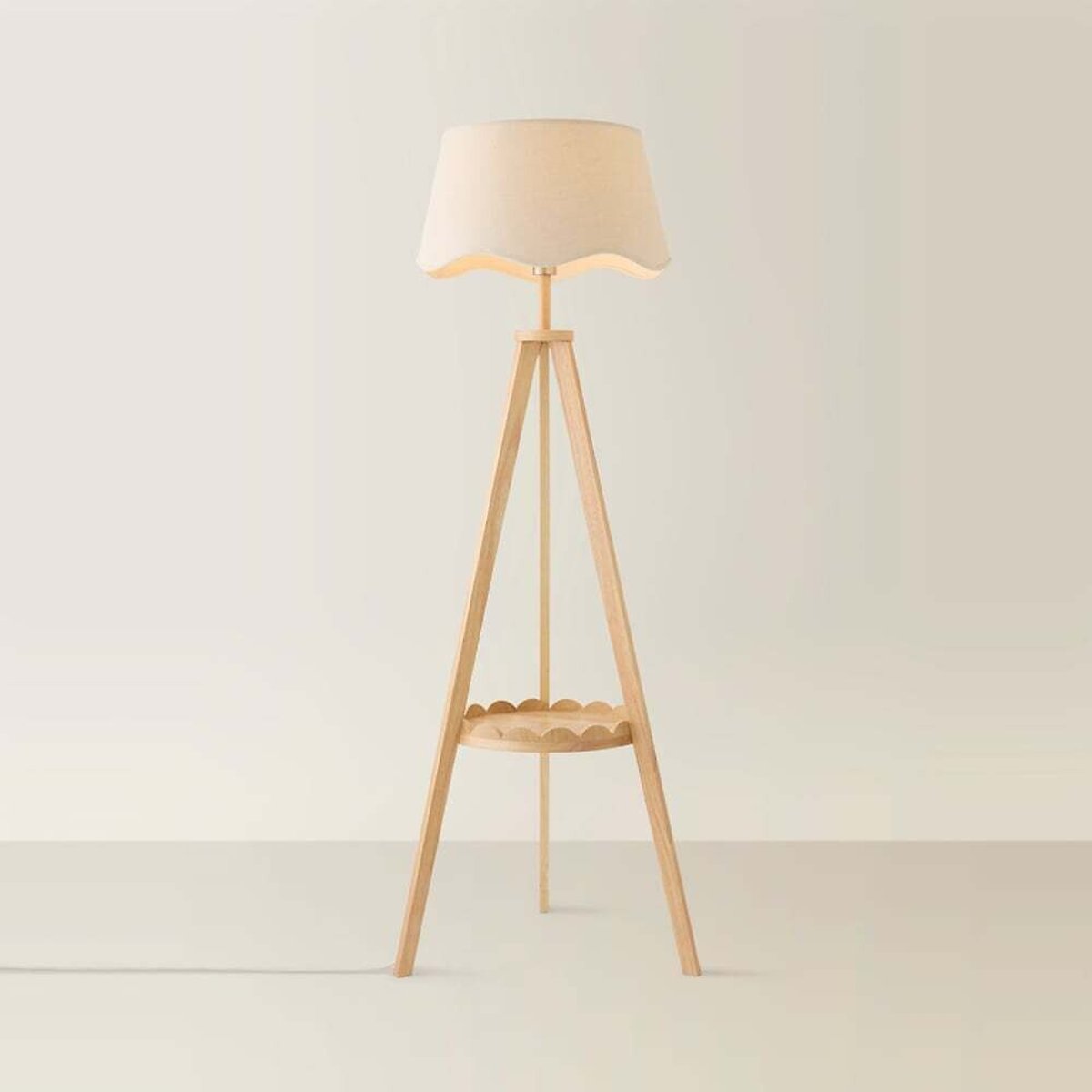 Morrina Scallop Shelf Floor Lamp with Scalloped Shade natural, SO'HOME