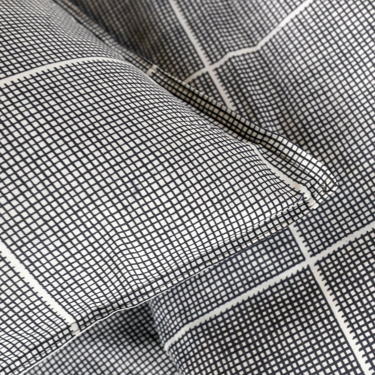 Parure de lit 2 personnes imprimé a carreaux coton SUNSHINE EMA gris, TODAY