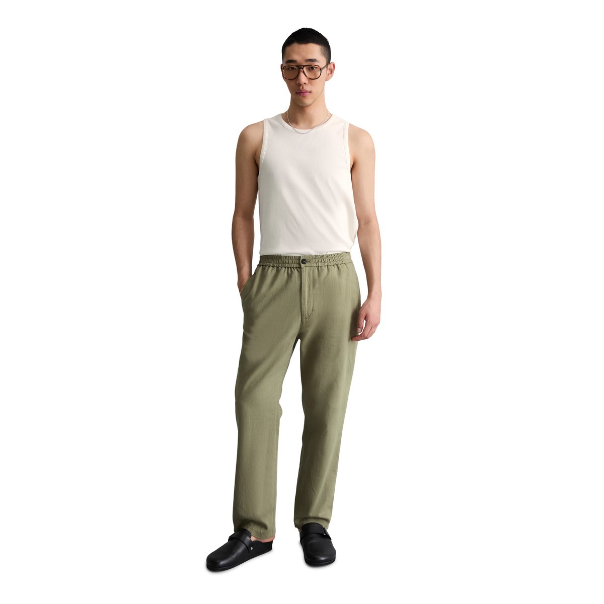 Pantalon modèle Malte relaxed en coton bio et en lin vert, MARC O’POLO DENIM