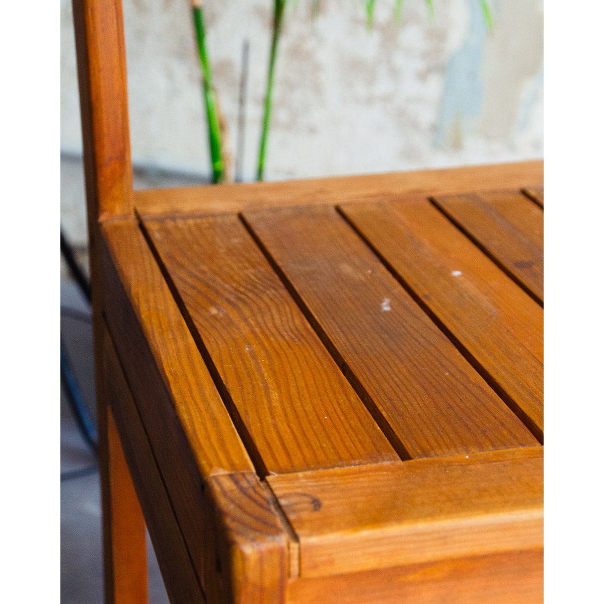 Chaise en bois clair Alma N°1538 - Bon état bois clair, DEBONGOUT