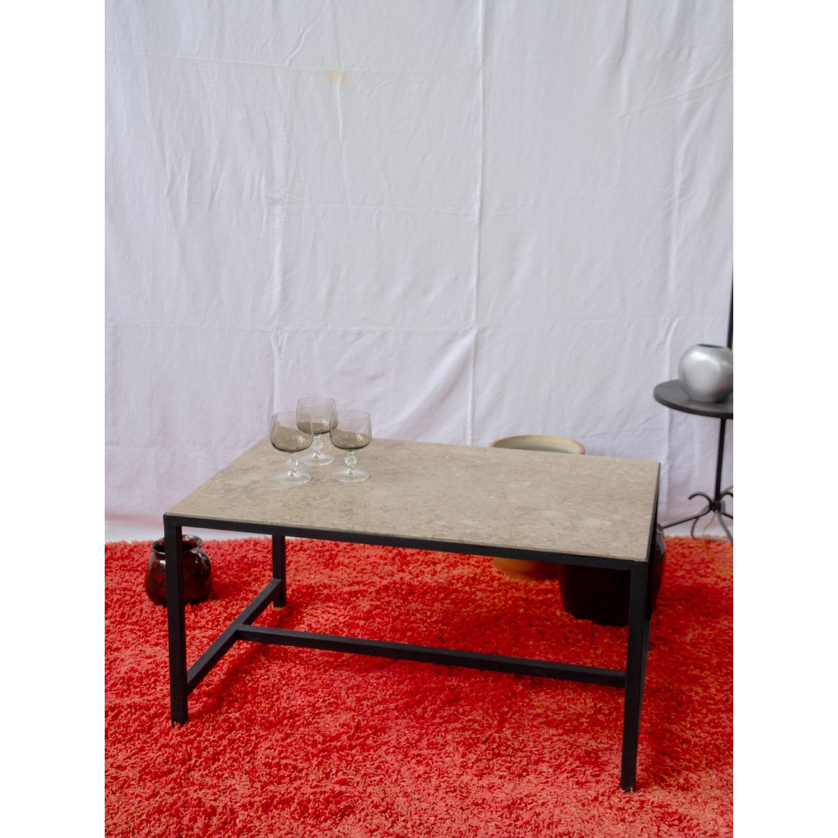 Table basse en marbre et métal Marie-Pierre N°101 - Bon état noir, DEBONGOUT