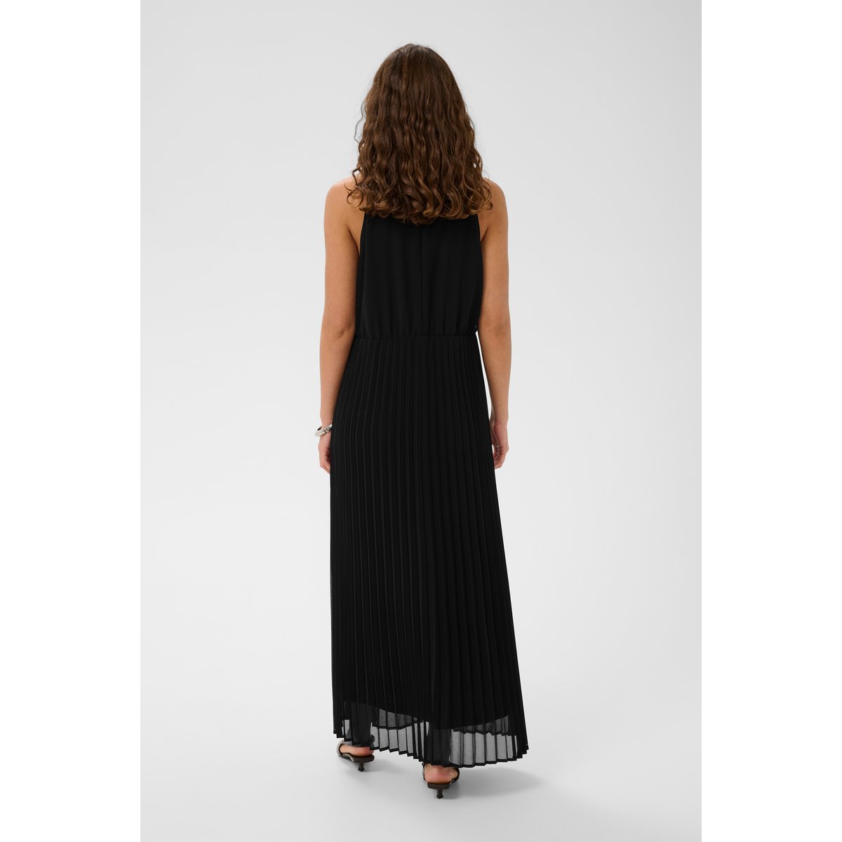 Robe noir, CULTURE