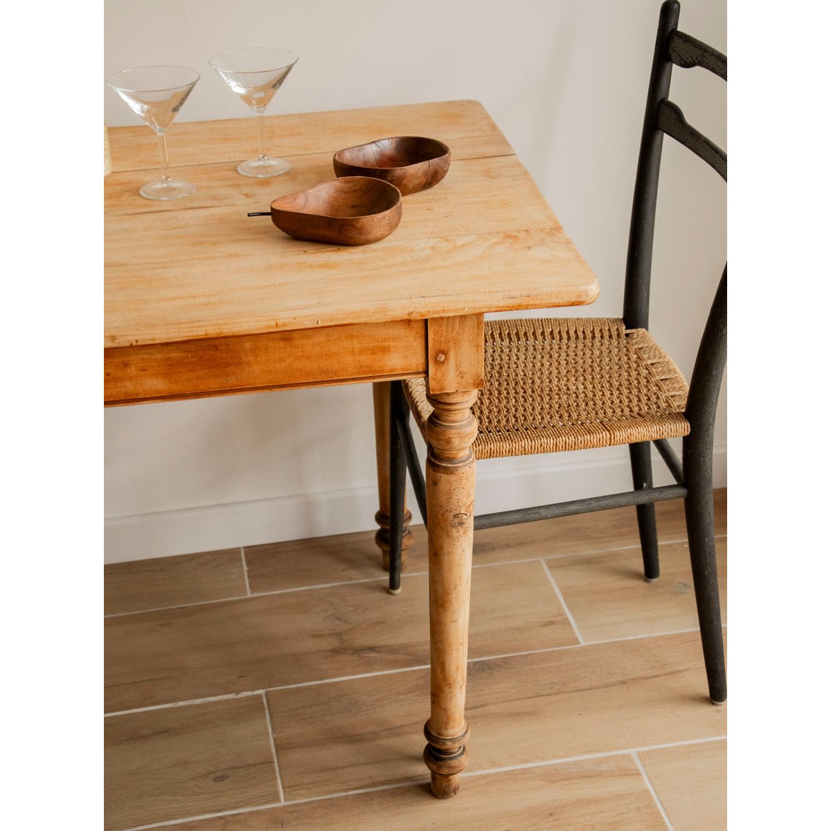Table à manger de ferme rustique Romy N°1489 - Bon état bois clair, DEBONGOUT