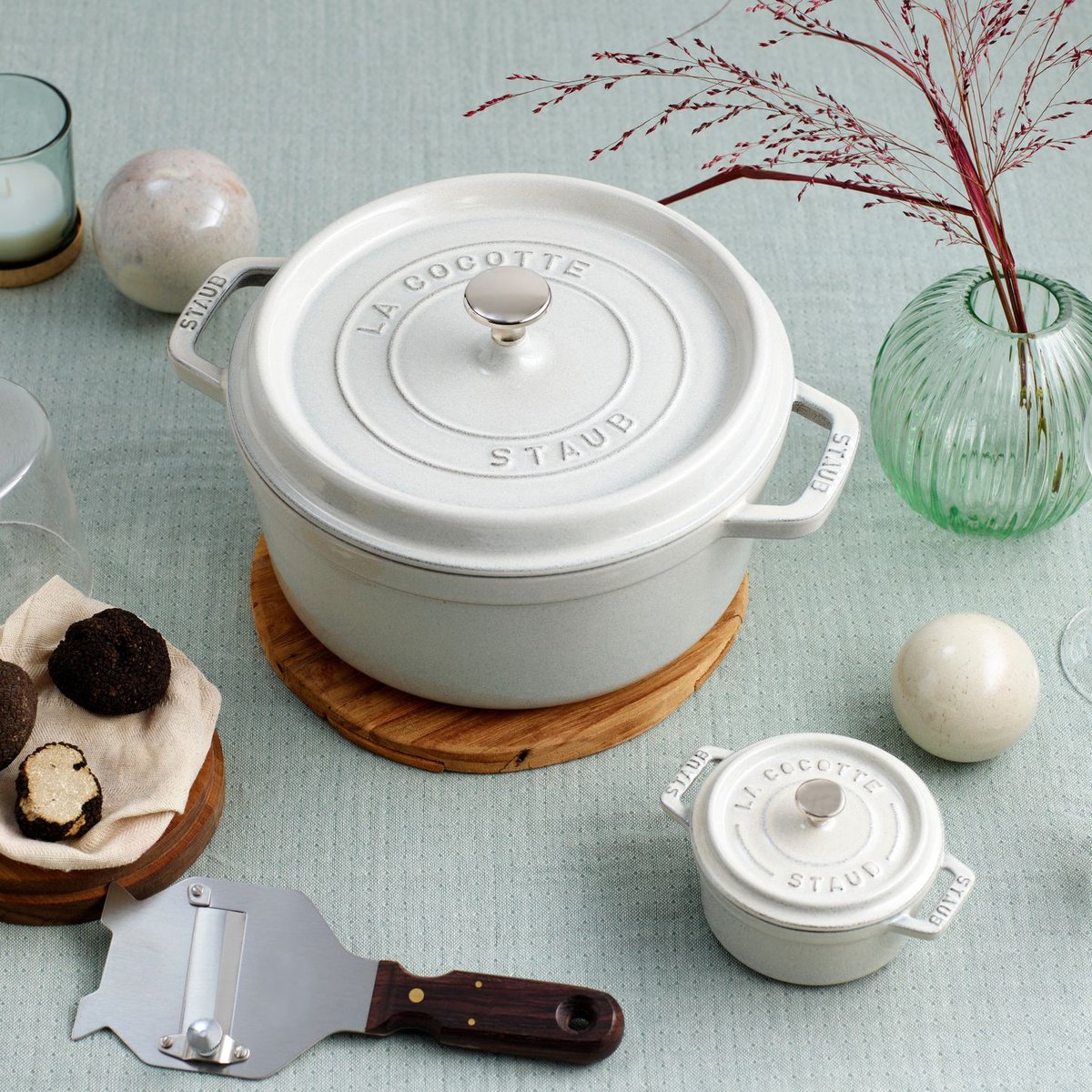 Cocotte ronde 26 cm Truffe blanche truffe blanche, STAUB