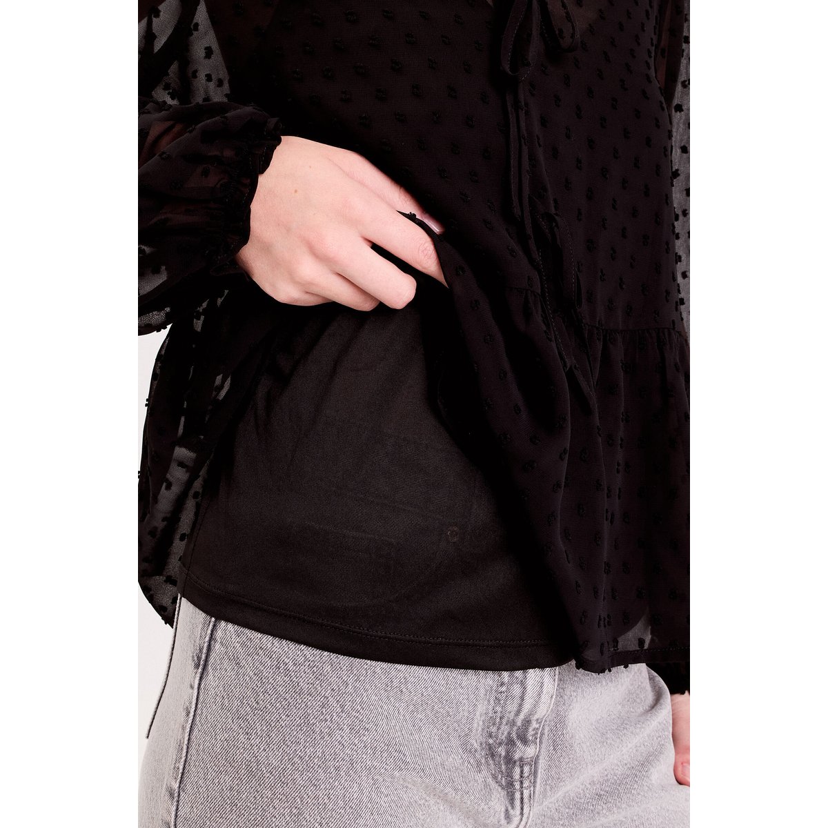 Blouse courte droite col v noir, CACHE CACHE