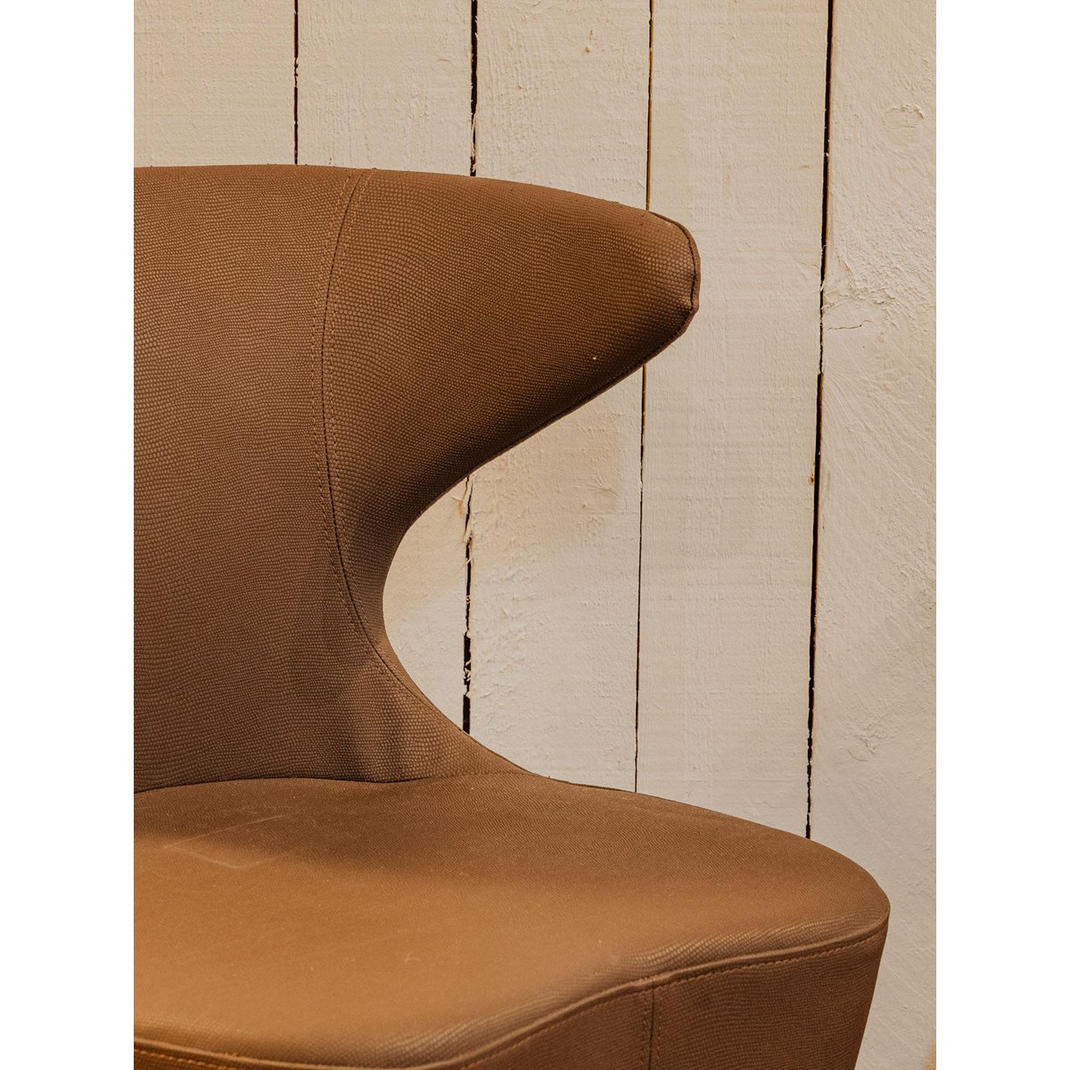 Paire de fauteuils marron Jakob N°703 - Bon état marron, DEBONGOUT