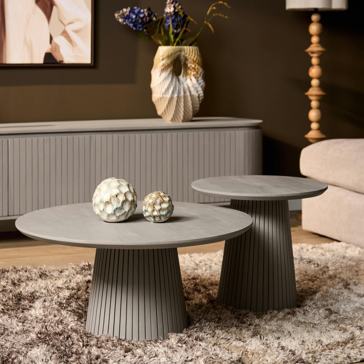 Table basse ronde en bois, pied rainuré CALERO gris, PIER IMPORT
