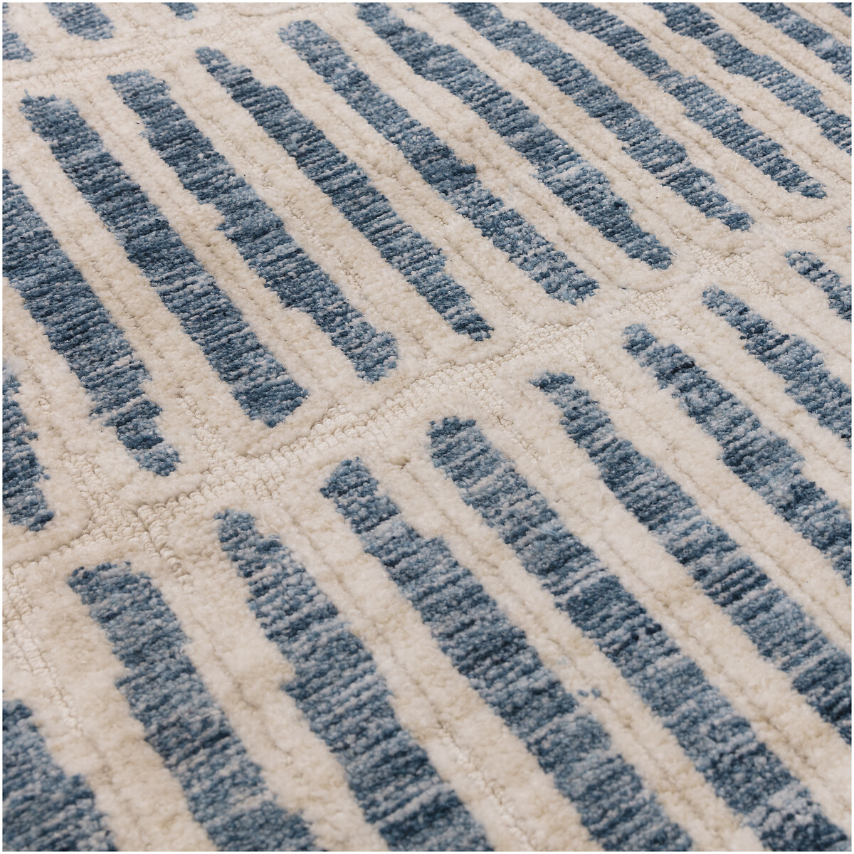 Linear Grid Patterned Rug blue, ÉDITÉ