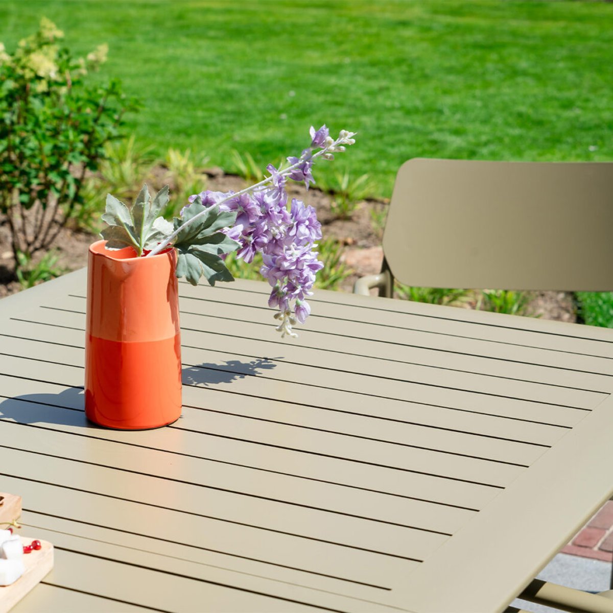 Ensemble de jardin extensible 6/10p en aluminium Kaki clair 8 fauteuils HAVANA kaki clair, WILSA GARDEN