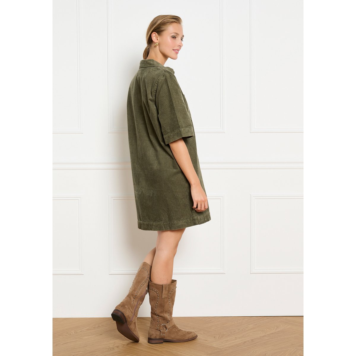 Robe courte en velours côtelé khaki, LOLALIZA