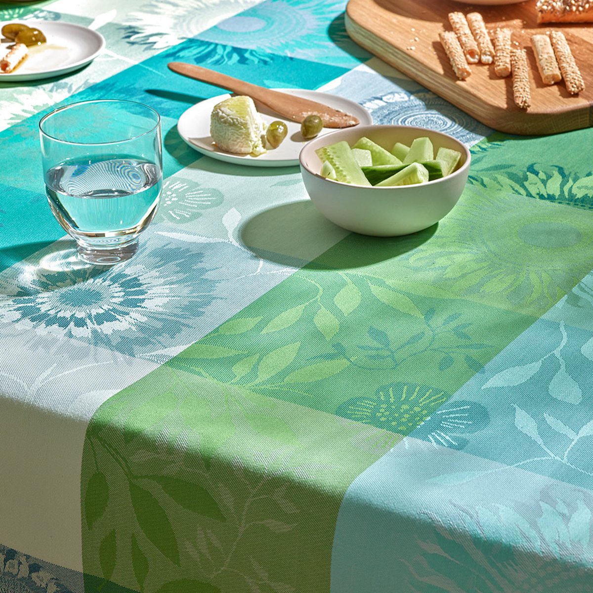 Chemin de table pur coton Mille tournesols chlorophylle, GARNIER THIEBAUT