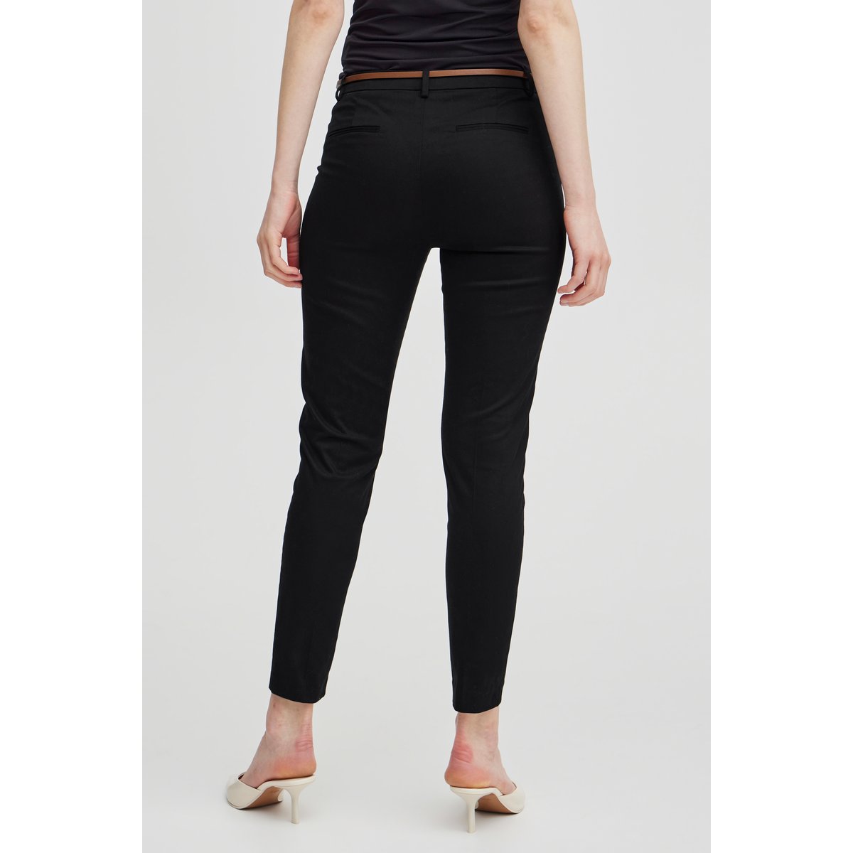 Pantalon tailleur coupe slim à longueur cheville noir, B.YOUNG