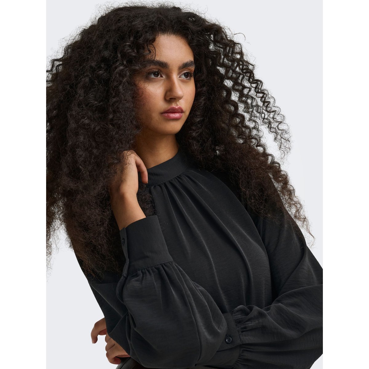 Top black 1, JDY