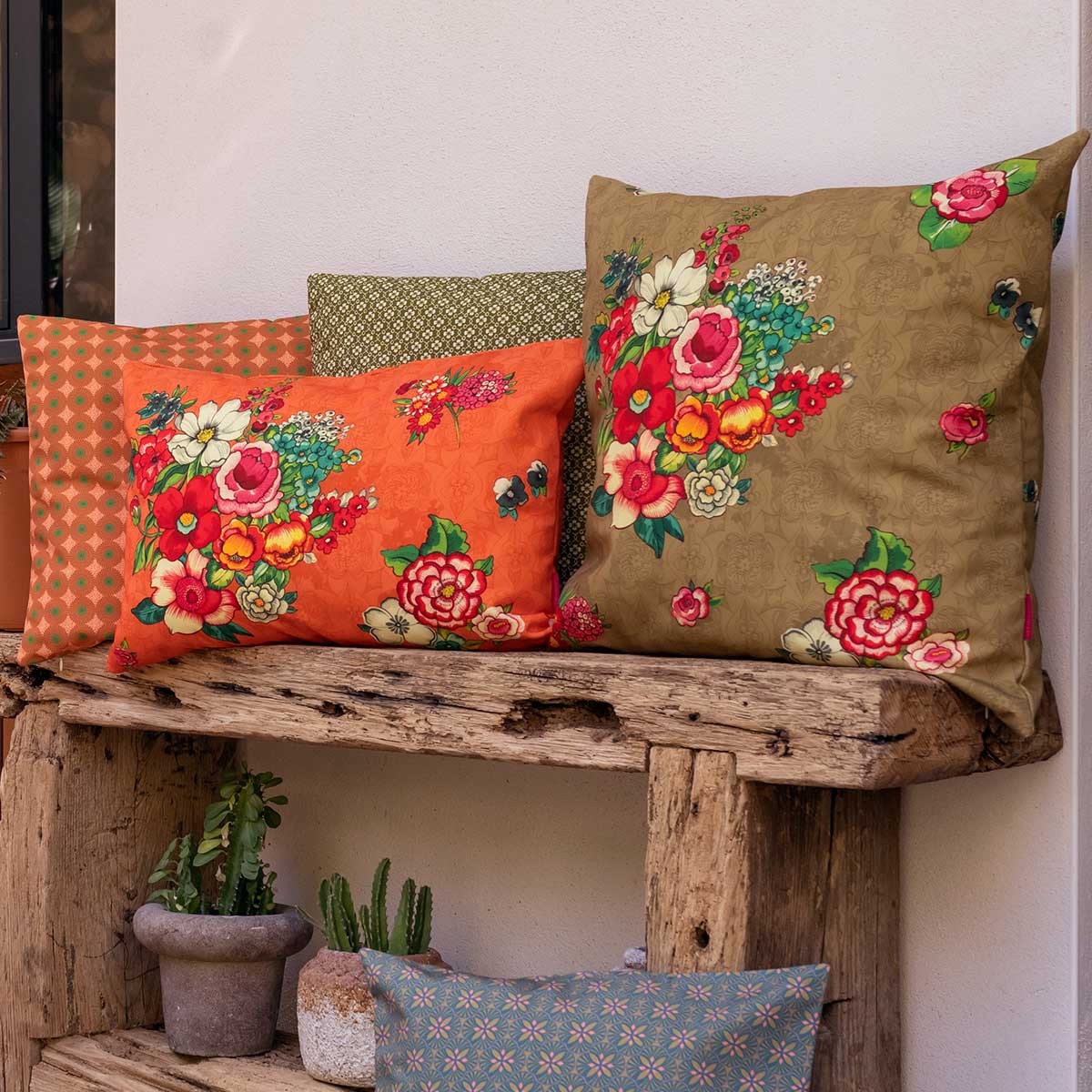Housse de coussin extérieur fleurie, HANAMI jaune, VENT DE BOHÈME