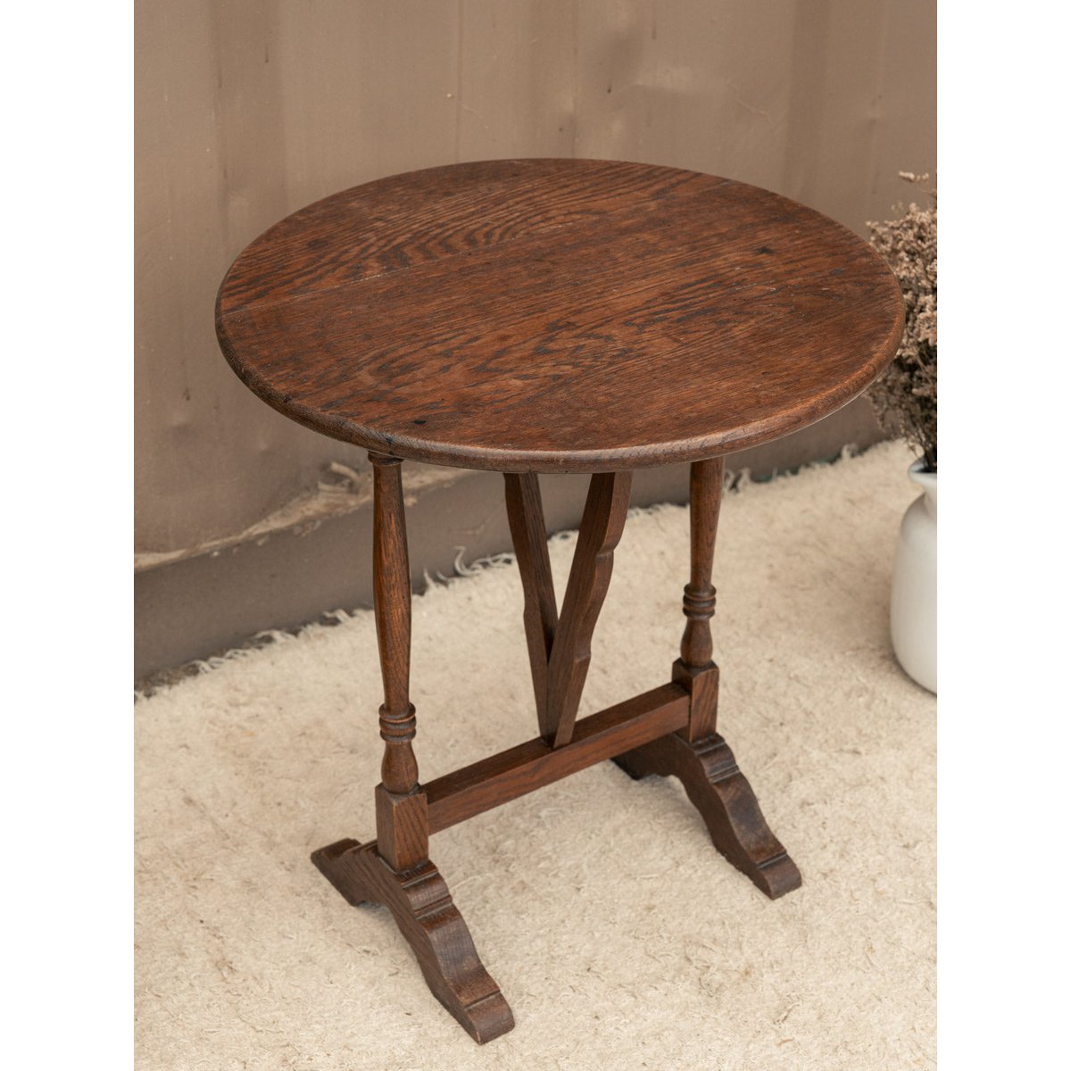 Table d'appoint en bois Francine N°1617 - Bon état bois foncé, DEBONGOUT