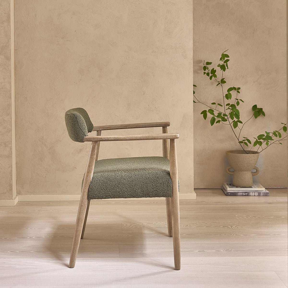 Chaise en bois de chêne et bouclette  LUISA kaki, BERAH GETAH