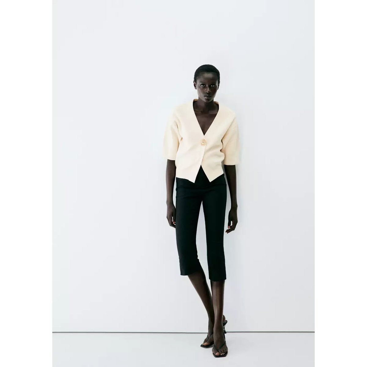 Cardigan maille bouton bijou écru, MANGO