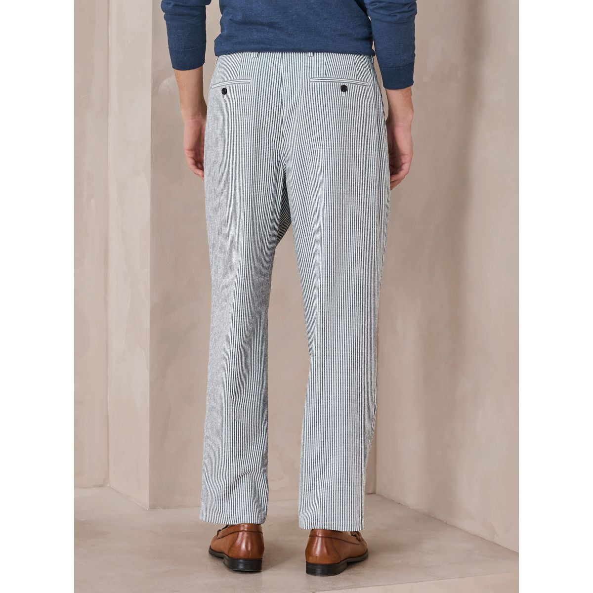 Pantalon de costume décontracté en seersucker bleu, NEXT