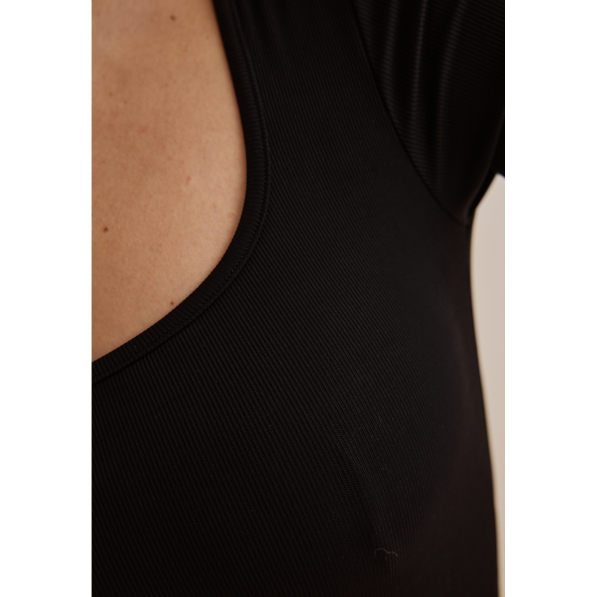 Body manches courtes à brassière intégrée LOU noir, VARIANCE