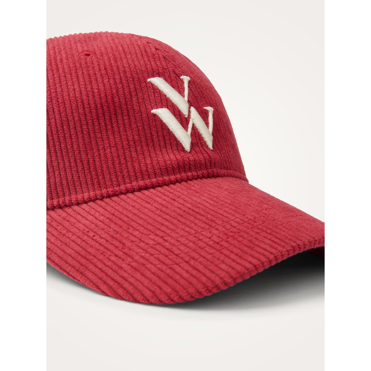 Casquette à monogramme brodé SIA rouge, VANESSA WU
