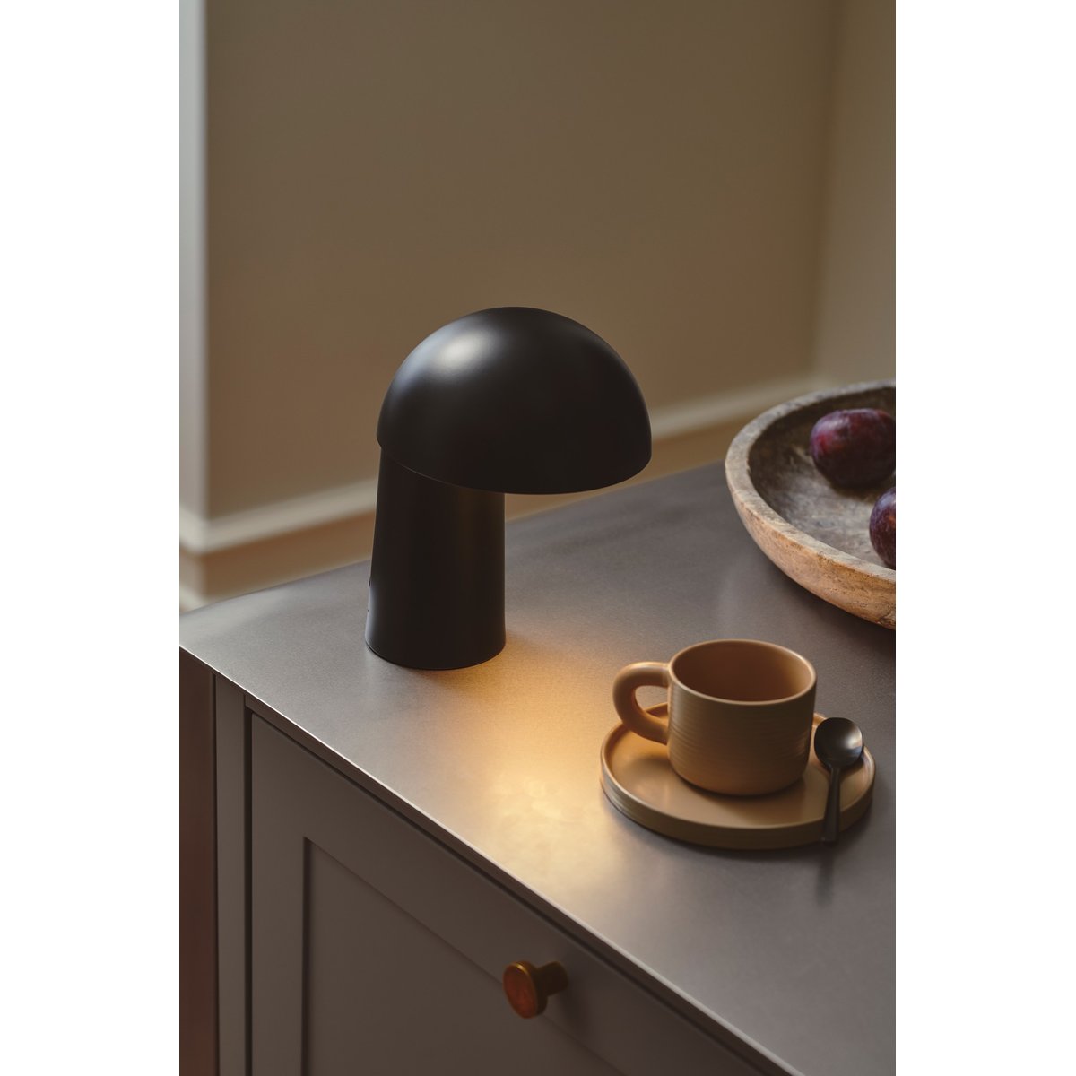 Baladeuse lampe sans fil - rechargeable en métal, FAYE noir, DESIGN FOR THE PEOPLE
