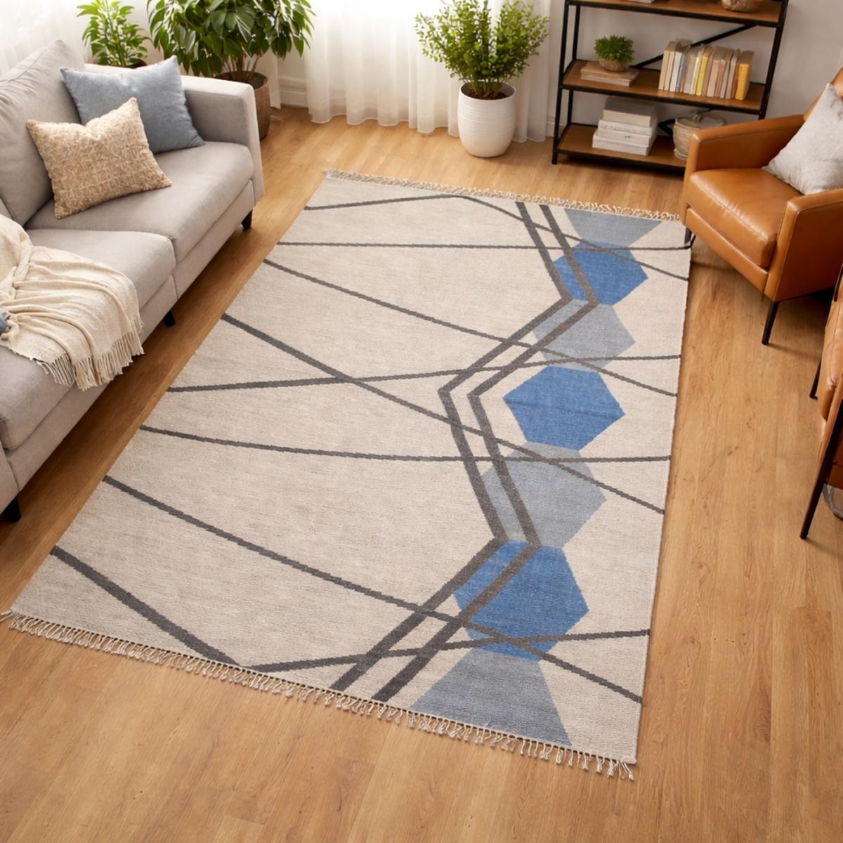 Tapis kilim BLANBLEU, fait à la main en laine motif géométrique blanc, bleu, UN AMOUR DE TAPIS